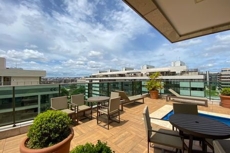 Apartamento para alugar com 78m², 2 quartos e 2 vagas Apartamento para alugar com 78m², 2 quartos e 2 vagasÁrea comum - Piscina