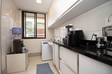 Apartamento para alugar com 78m², 2 quartos e 2 vagas Apartamento para alugar com 78m², 2 quartos e 2 vagasCozinha e Área de Serviço
