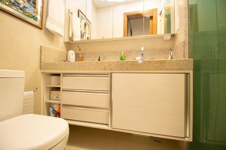 Apartamento para alugar com 78m², 2 quartos e 2 vagas Apartamento para alugar com 78m², 2 quartos e 2 vagasBanheiro da Suíte
