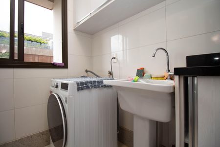 Apartamento para alugar com 78m², 2 quartos e 2 vagas Apartamento para alugar com 78m², 2 quartos e 2 vagasCozinha e Área de Serviço