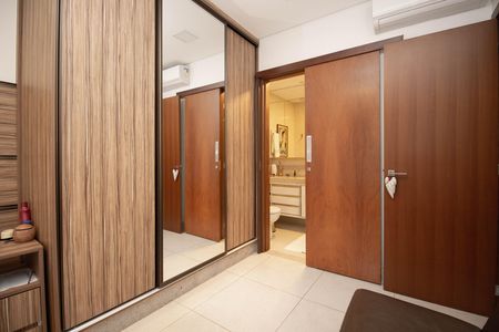 Apartamento para alugar com 78m², 2 quartos e 2 vagas Apartamento para alugar com 78m², 2 quartos e 2 vagasSuíte