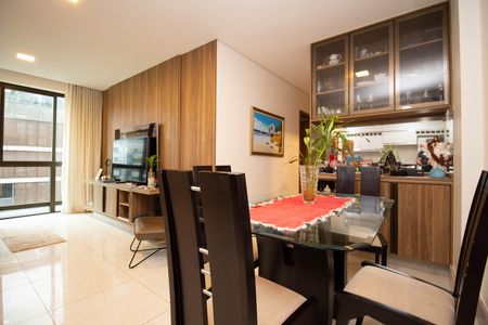 Apartamento para alugar com 78m², 2 quartos e 2 vagas Apartamento para alugar com 78m², 2 quartos e 2 vagasSala