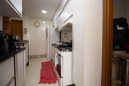 Apartamento para alugar com 78m², 2 quartos e 2 vagas Apartamento para alugar com 78m², 2 quartos e 2 vagasCozinha e Área de Serviço