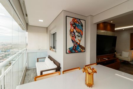 Apartamento à venda com 64m², 2 quartos e 1 vaga Apartamento à venda com 64m², 2 quartos e 1 vagaVaranda da Sala