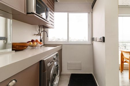 Apartamento à venda com 64m², 2 quartos e 1 vaga Apartamento à venda com 64m², 2 quartos e 1 vagaCozinha e Área de Serviço