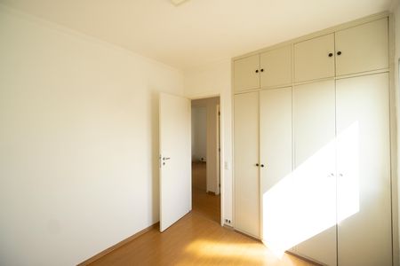 Apartamento para alugar com 140m², 3 quartos e 1 vagaQuarto 01