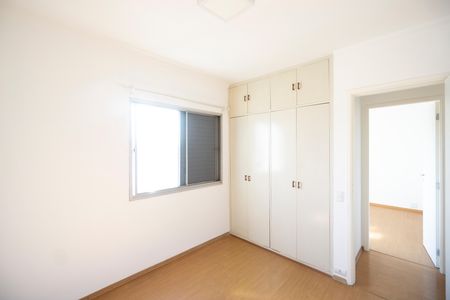 Apartamento para alugar com 140m², 3 quartos e 1 vagaQuarto 01