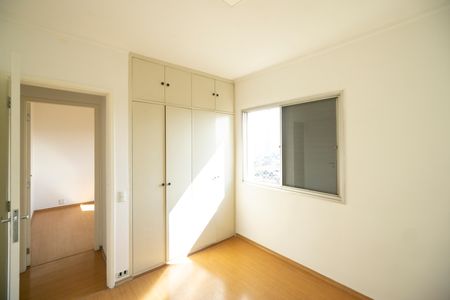 Apartamento para alugar com 140m², 3 quartos e 1 vagaQuarto 01