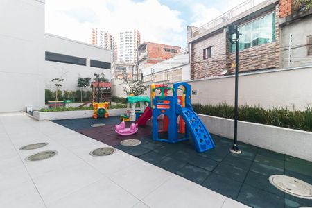 Apartamento para alugar com 68m², 2 quartos e 1 vaga Apartamento para alugar com 68m², 2 quartos e 1 vagaÁrea comum - Playground