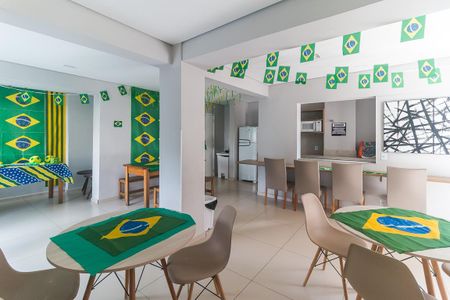 Apartamento para alugar com 68m², 2 quartos e 1 vaga Apartamento para alugar com 68m², 2 quartos e 1 vagaÁrea comum - Salão de festas