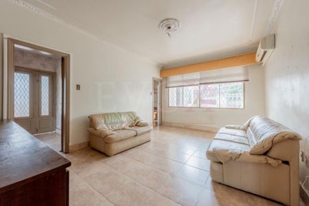 Foto 13 de casa à venda com 6 quartos, 341m² em São João, Porto Alegre