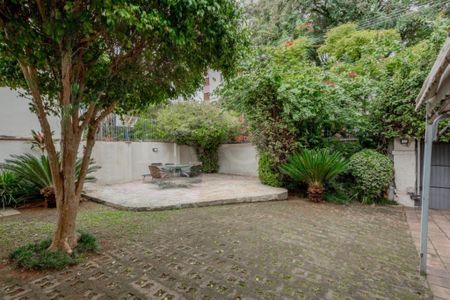 Foto 34 de casa à venda com 6 quartos, 341m² em São João, Porto Alegre