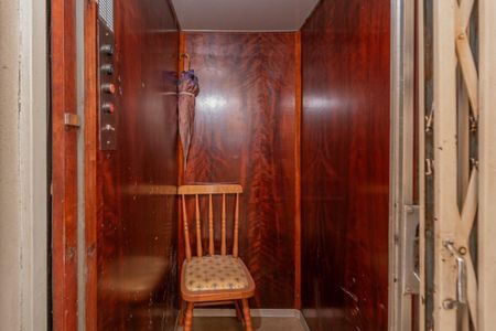 Foto 11 de casa à venda com 6 quartos, 341m² em São João, Porto Alegre
