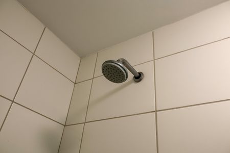 Apartamento à venda com 57m², 2 quartos e 1 vaga Apartamento à venda com 57m², 2 quartos e 1 vagaBanheiro