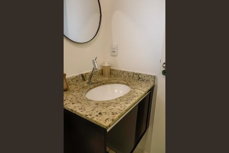 Apartamento à venda com 57m², 2 quartos e 1 vaga Apartamento à venda com 57m², 2 quartos e 1 vagaBanheiro
