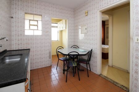 Apartamento para alugar com 75m², 2 quartos e 1 vaga Apartamento para alugar com 75m², 2 quartos e 1 vagaCozinha