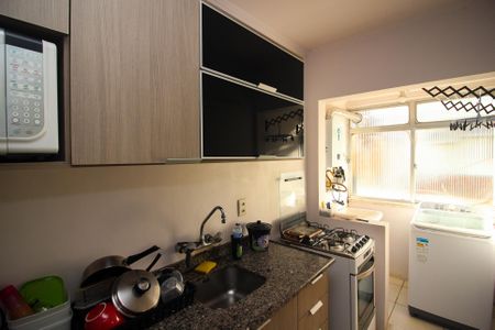 Apartamento à venda com 43m², 1 quarto e sem vaga Apartamento à venda com 43m², 1 quarto e sem vagaCozinha e Área de Serviço