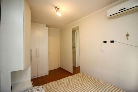 Quarto de apartamento à venda com 1 quarto, 43m² em Menino Deus, Porto Alegre