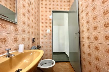 Casa para alugar com 50m², 2 quartos e sem vaga Casa para alugar com 50m², 2 quartos e sem vagaBanheiro