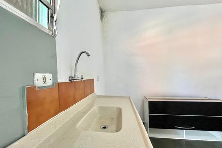 Casa para alugar com 50m², 2 quartos e sem vaga Casa para alugar com 50m², 2 quartos e sem vagaCozinha