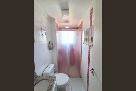 Apartamento à venda com 59m², 2 quartos e 1 vaga Apartamento à venda com 59m², 2 quartos e 1 vagaBanheiro
