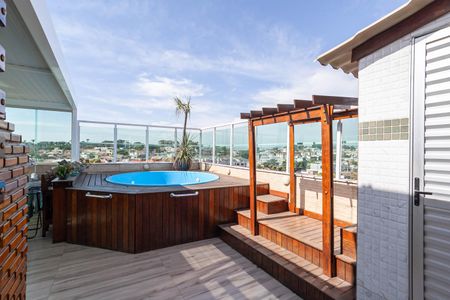 Apartamento à venda com 156m², 3 quartos e 3 vagasCobertura