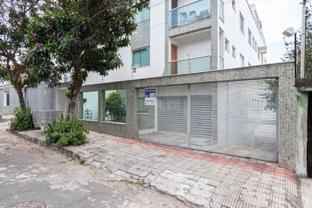 Apartamento à venda com 156m², 3 quartos e 3 vagasFachada