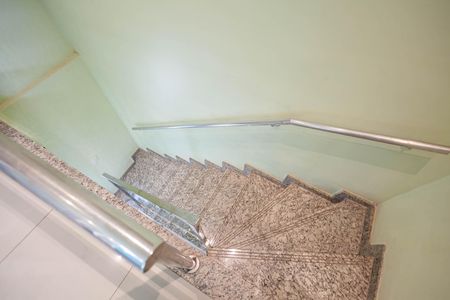 Apartamento à venda com 156m², 3 quartos e 3 vagasEscada