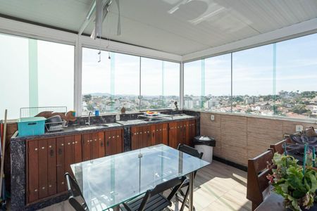 Apartamento à venda com 156m², 3 quartos e 3 vagasCobertura