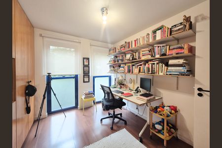 Quarto 2 de apartamento à venda com 2 quartos, 82m² em Moema, São Paulo