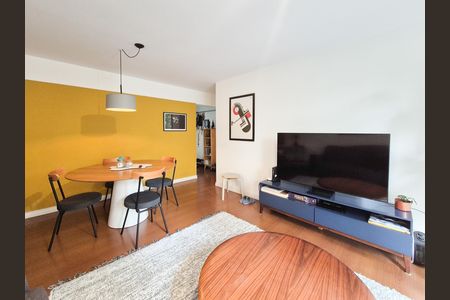 Sala de apartamento à venda com 2 quartos, 82m² em Moema, São Paulo