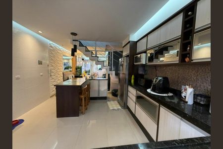 Casa à venda com 120m², 3 quartos e 2 vagas