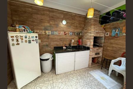 Casa à venda com 120m², 3 quartos e 2 vagas