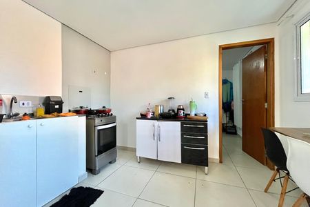 Casa à venda com 110m², 4 quartos e 1 vaga Casa à venda com 110m², 4 quartos e 1 vagaSala Casa 3