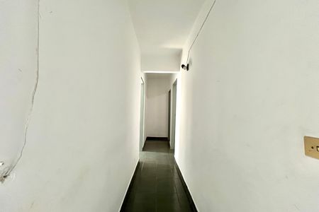 Casa à venda com 110m², 4 quartos e 1 vaga Casa à venda com 110m², 4 quartos e 1 vagaCorredor Casa 2