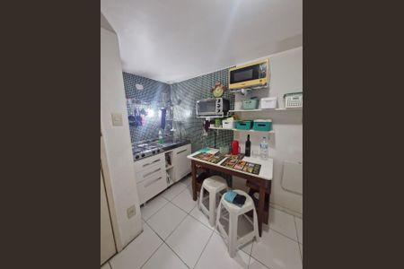 Cozinha de apartamento para alugar com 1 quarto, 50m² em Copacabana, Rio de Janeiro