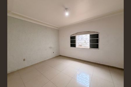 Quarto 2 de casa para alugar com 2 quartos, 160m² em Jardim Santa Gertrudes, Jundiaí