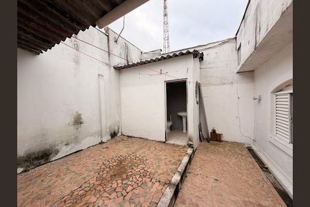Casa para alugar com 160m², 2 quartos e 1 vagaQuintal