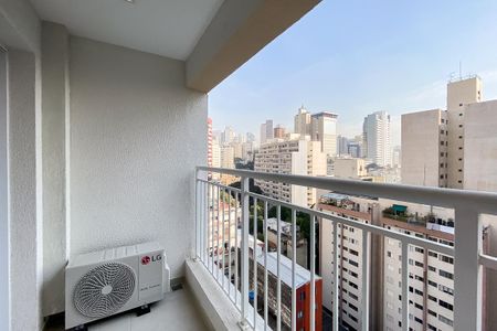 Studio para alugar com 25m², 0 quarto e sem vaga Studio para alugar com 25m², 0 quarto e sem vagaVaranda / Área de Serviço