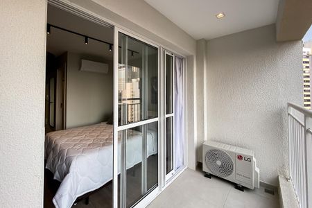 Studio para alugar com 25m², 0 quarto e sem vaga Studio para alugar com 25m², 0 quarto e sem vagaVaranda / Área de Serviço