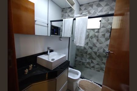 Casa para alugar com 372m², 4 quartos e 3 vagas Casa para alugar com 372m², 4 quartos e 3 vagasBanheiro