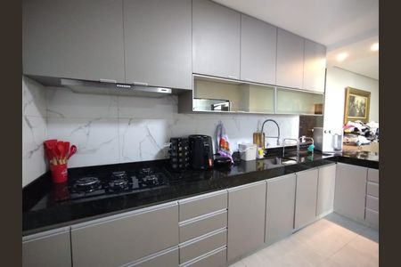 Cozinha de casa para alugar com 4 quartos, 372m² em Cidade Jardim, Uberlândia