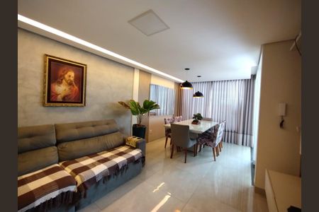 Sala de casa para alugar com 4 quartos, 372m² em Cidade Jardim, Uberlândia