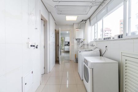 Apartamento à venda com 304m², 4 quartos e 4 vagas