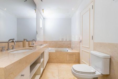 Apartamento à venda com 304m², 4 quartos e 4 vagas