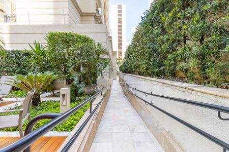 Apartamento à venda com 304m², 4 quartos e 4 vagas