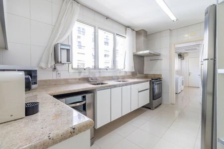 Apartamento à venda com 304m², 4 quartos e 4 vagas