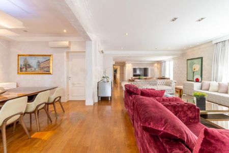 Apartamento à venda com 304m², 4 quartos e 4 vagas