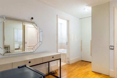 Apartamento à venda com 304m², 4 quartos e 4 vagas