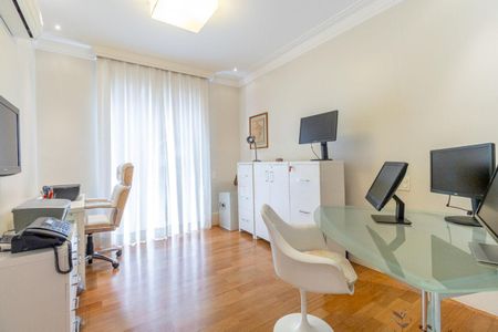 Apartamento à venda com 304m², 4 quartos e 4 vagas